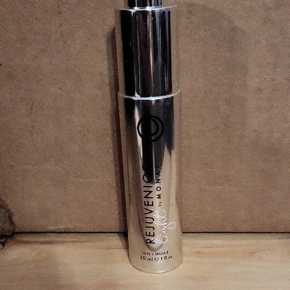 MONAT Rejuveniqe Oil - Sleek Silver - Picture 1 of 1